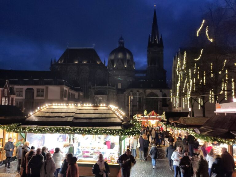 Weihnachtsmarkt in Aachen 2024